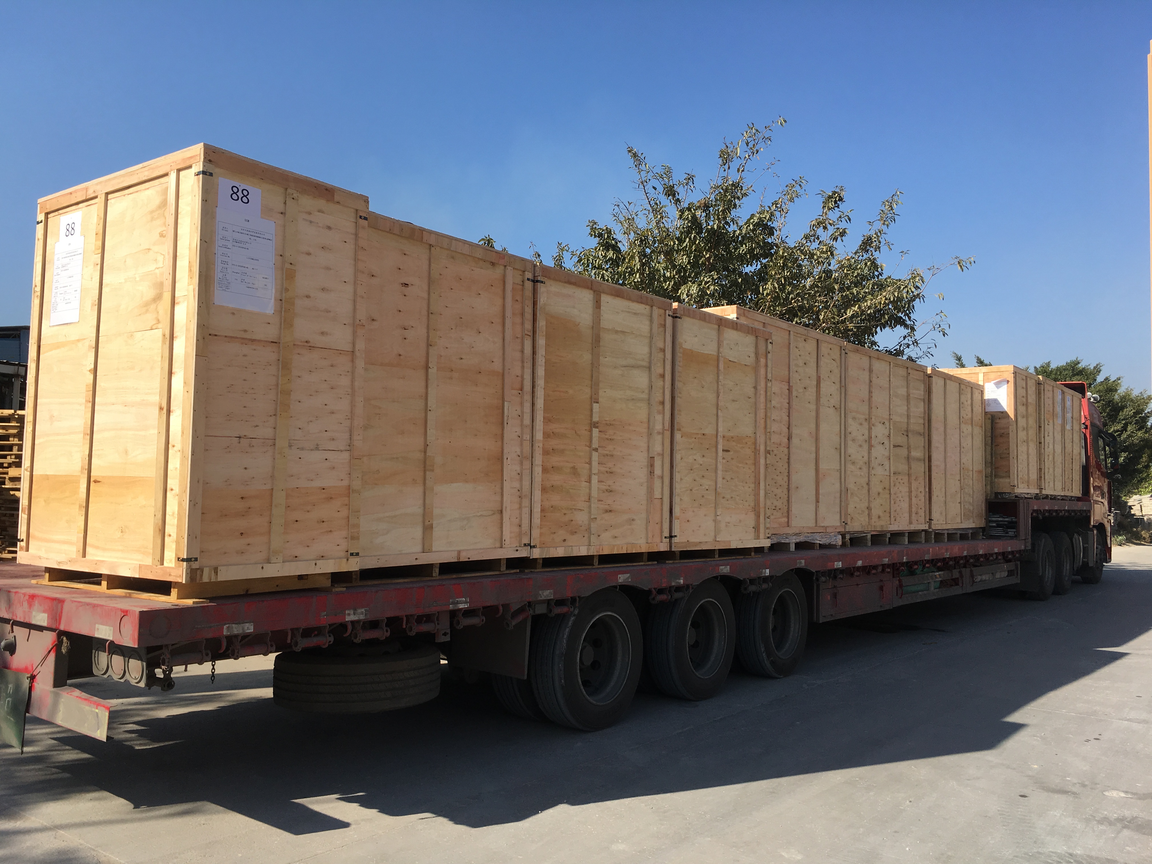 背景图片：木制包装产品