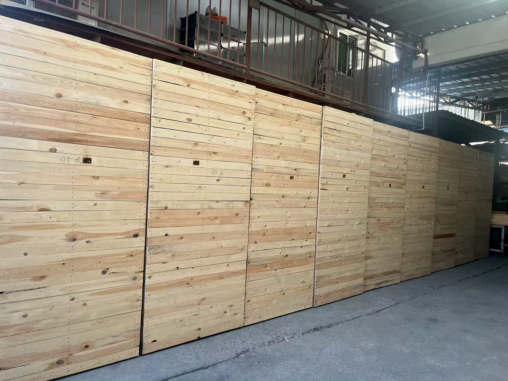 出口木箱 thumbnail 2